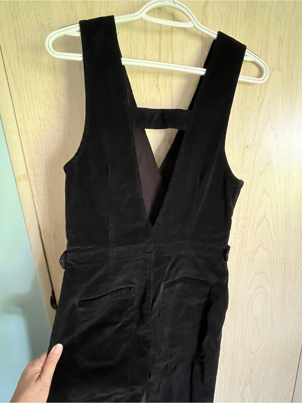 Free People Until Sunrise Black Velvet Flare Leg Jumpsuit Sz 2 - Picture 8 of 16